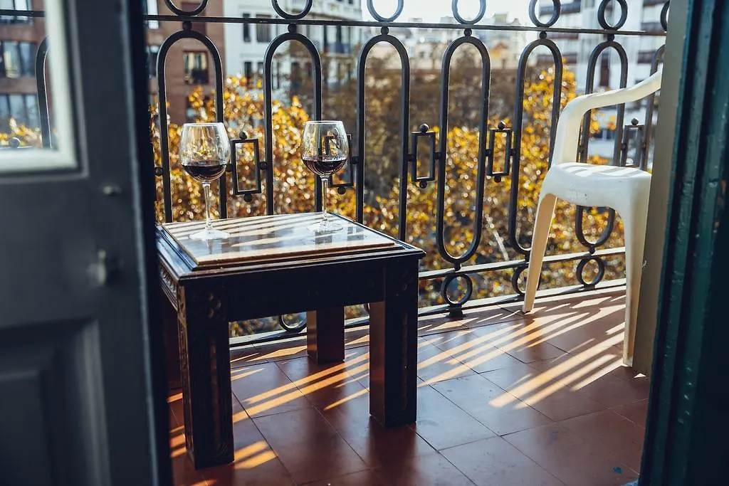 Grand Central Apartment Barcelona 0*,  Spain